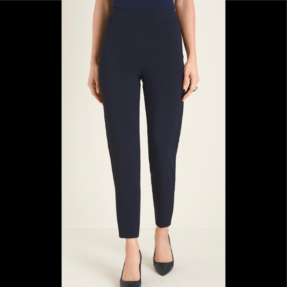 Women's Chico's Size 0 TALL (US 4) Crepe Tapered Ankle Pants Navy Blue - Picture 1 of 5